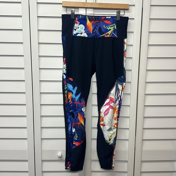 Athleta Tropical Precision Floral 7/8 Ankle Leggings Size Medium - Picture 4 of 11